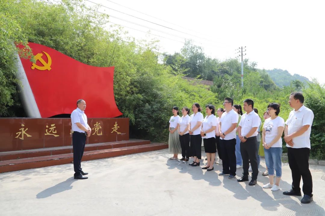 【七一特輯】三門峽市湖濱區非公黨工委聯合中共河南三味奇食品有限責任公司支部委員會開展黨建主題活動